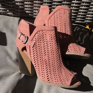Qupid Pink Peep-Toe Heeled Boots 7.5